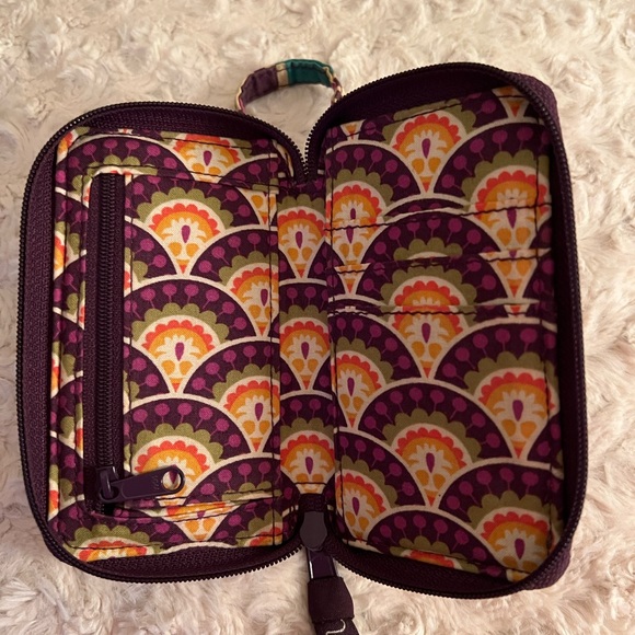 Authentic Vera Bradley wristlet wallet! - Picture 4 of 4
